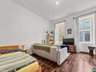 Altbauwohnung kaufen in 1170 Wien (Bild 2)