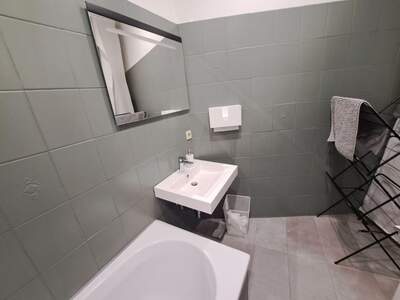 Altbauwohnung mieten in 1070 Wien (Bild 2)