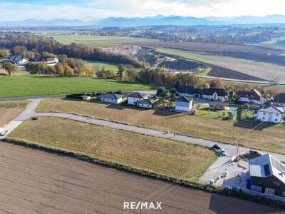 Grundstück kaufen in 4652 Fischlham