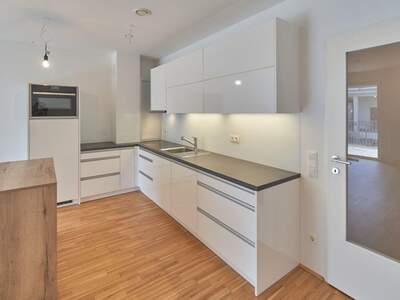 Wohnung mit Balkon kaufen in 1140 Wien (Bild 2)