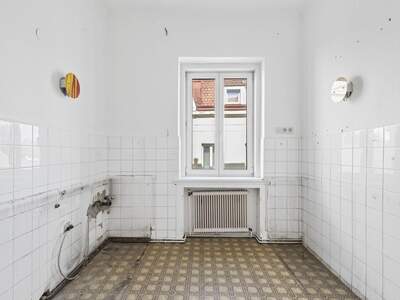 Altbauwohnung kaufen in 1130 Wien (Bild 4)