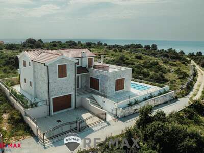 Haus kaufen in 22203 Rogoznica (Bild 1)