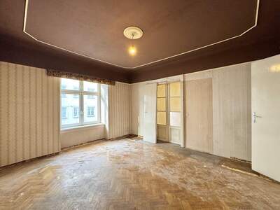 Altbauwohnung kaufen in 1070 Wien (Bild 1)