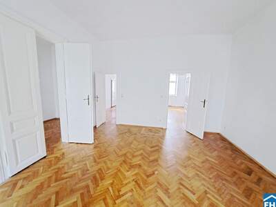 Altbauwohnung mit Balkon kaufen in 1180 Wien (Bild 2)