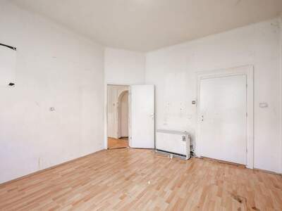 Altbauwohnung kaufen in 1120 Wien (Bild 2)