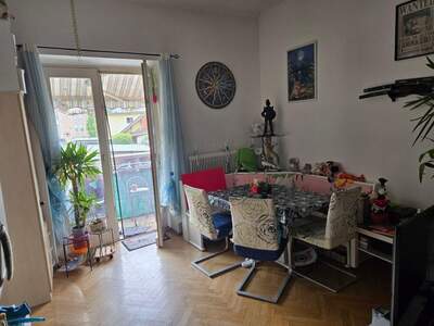 Altbauwohnung mit Balkon mieten in 9300 St. Veit (Bild 4)