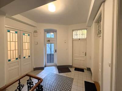 Altbauwohnung kaufen in 1180 Wien (Bild 2)