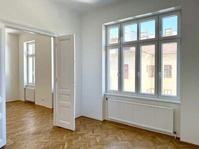 Altbauwohnung mit Balkon mieten in 1070 Wien (Bild 2)