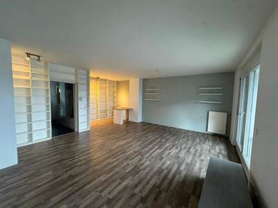 Terrassenwohnung kaufen in 2320 Schwechat (Bild 1)