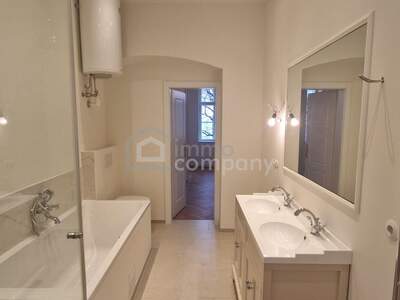 Altbauwohnung kaufen in 1180 Wien (Bild 2)