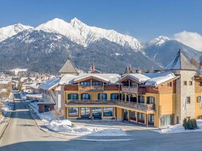 Wohnung kaufen in 6100 Seefeld