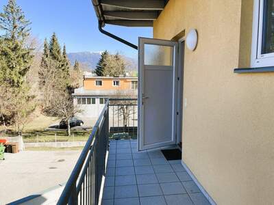 Altbauwohnung mit Balkon mieten in 9500 Villach (Bild 2)