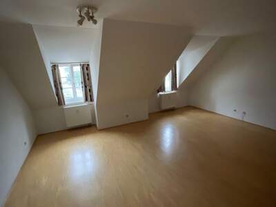 Altbauwohnung mieten in 4923 Lohnsburg (Bild 2)