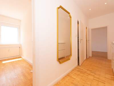Wohnung mit Balkon kaufen in 8045 Graz (Bild 3)