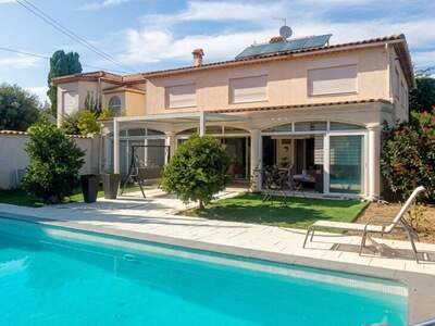 Haus mit Garten kaufen in 6160 Antibes