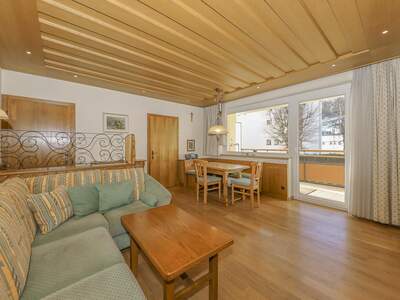 Terrassenwohnung kaufen in 6370 Kitzbühel (Bild 1)