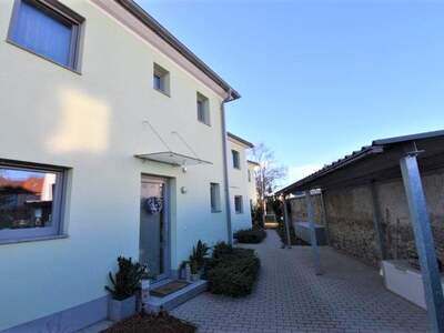 Reihenhaus mieten in 2700 Wr. Neustadt (Bild 1)