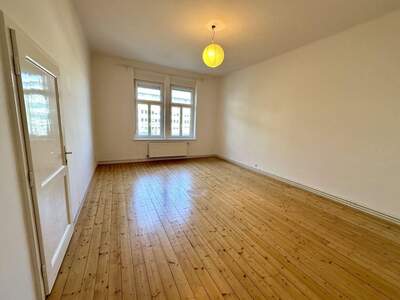 Altbauwohnung mit Balkon mieten in 8010 Graz (Bild 5)