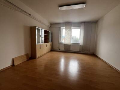 Gewerbeobjekt mieten in 8053 Graz (Bild 4)