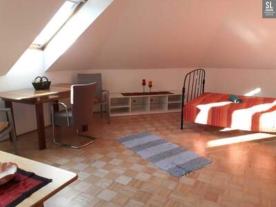 Altbauwohnung kaufen in 8020 Graz (Bild 1)