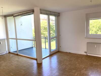 Wohnung mit Balkon kaufen in 8054 Graz