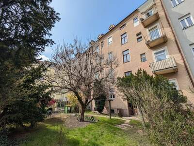 Altbauwohnung mit Balkon mieten in 8020 Graz (Bild 4)