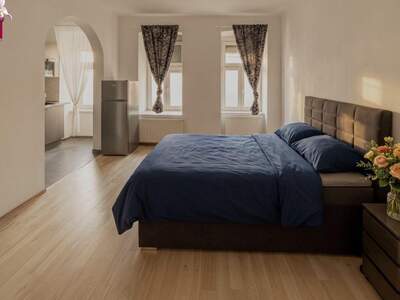 Altbauwohnung kaufen in 1170 Wien (Bild 2)