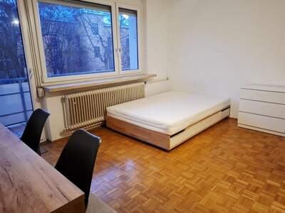 Altbauwohnung mit Balkon mieten in 8010 Graz (Bild 2)