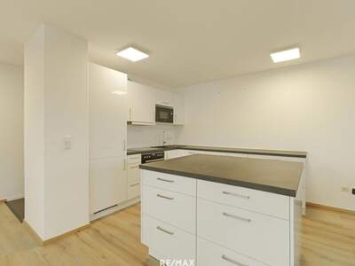 Wohnung mit Balkon kaufen in 4912 Neuhofen (Bild 2)