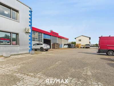 Gewerbeobjekt kaufen in 4331 Naarn