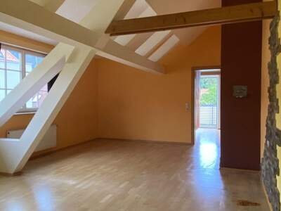 Altbauwohnung mit Balkon mieten in 8600 Bruck an der Mur (Bild 4)