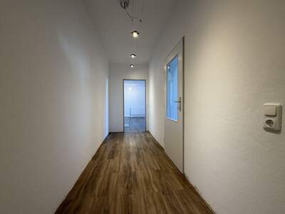 Wohnung mit Balkon kaufen in 4870 Vöcklamarkt (Bild 3)