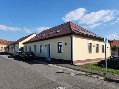 Gewerbeobjekt kaufen in 9700 Szombathely (Bild 2)