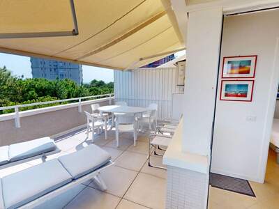 Wohnung mit Balkon kaufen in 33054 Lignano Sabbiadoro (Bild 1)