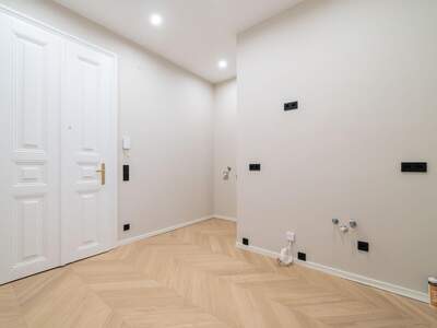 Altbauwohnung kaufen in 1140 Wien (Bild 2)