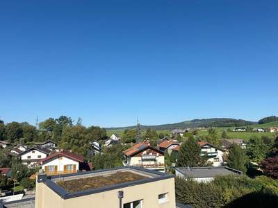 Wohnung mit Balkon mieten in 5202 Neumarkt (Bild 1)