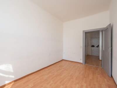 Altbauwohnung kaufen in 1200 Wien (Bild 2)