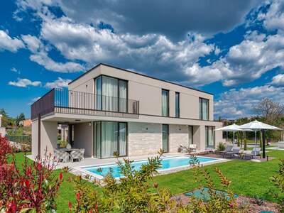 Haus kaufen in 52440 Porec (Bild 5)