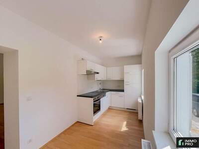 Altbauwohnung mit Balkon mieten in 8010 Graz (Bild 1)