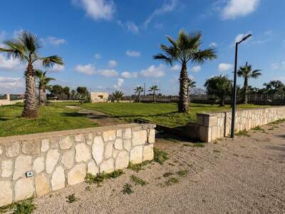 Gewerbeobjekt kaufen in 73100 Santa Maria al Bagno (Bild 3)