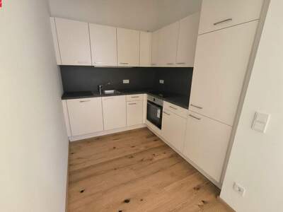 Altbauwohnung mit Balkon mieten in 8020 Graz (Bild 4)