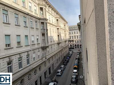 Wohnung kaufen in 34121 Trieste (Bild 3)