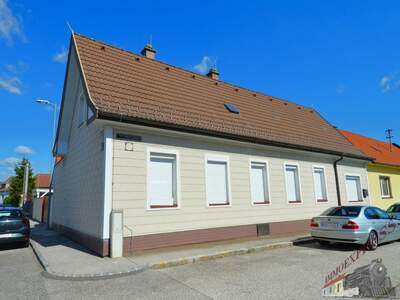 Mehrfamilienhaus kaufen in 2620 Neunkirchen (Bild 1)