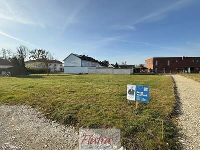 Grundstück kaufen in 4614 Marchtrenk