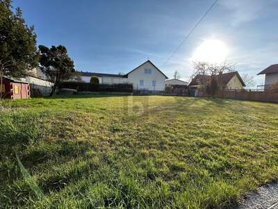 Grundstück kaufen in 4921 Hohenzell (Bild 1)