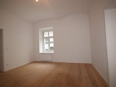 Altbauwohnung kaufen in 1150 Wien (Bild 2)