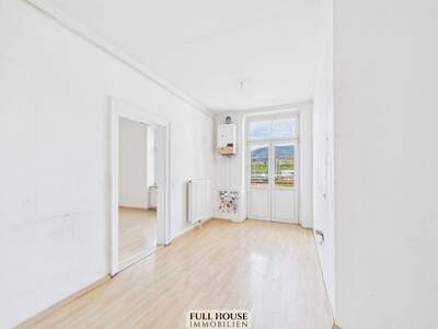 Altbauwohnung mit Balkon kaufen in 9500 Villach (Bild 2)