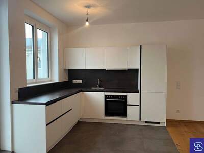 Altbauwohnung mit Balkon kaufen in 1050 Wien (Bild 3)