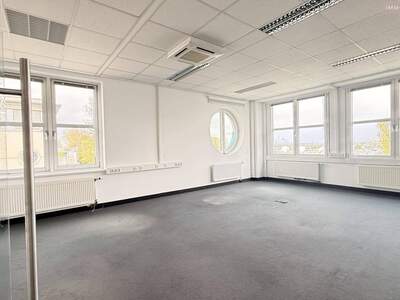 Gewerbeobjekt mieten in 2320 Schwechat