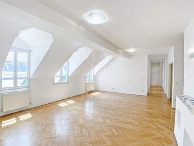 Altbauwohnung mit Balkon mieten in 1080 Wien (Bild 2)